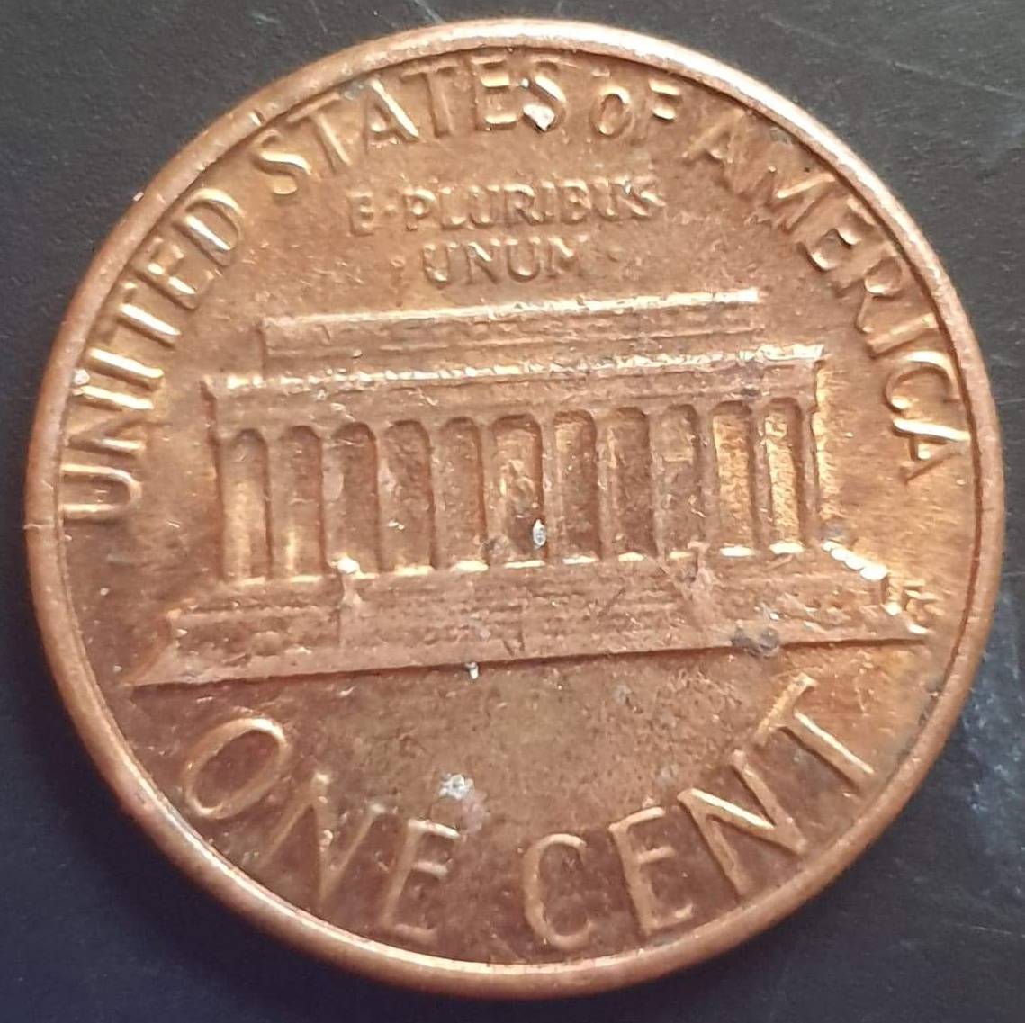 Needed-Information-On-These-2-Coins-.1982-No-Mint-Zinc-And-1982-D--Copper-P