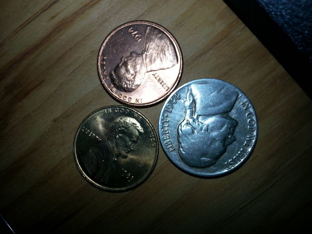 Yellow/Gold-Tone-On-A-Penny?