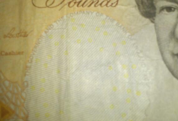 £10-Banknote-Text