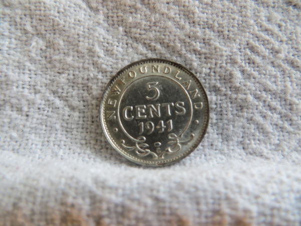 Newfoundland-1941-10c-&-5c---Please-Grade