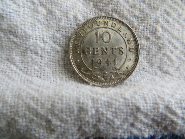 Newfoundland-1941-10c-&-5c---Please-Grade