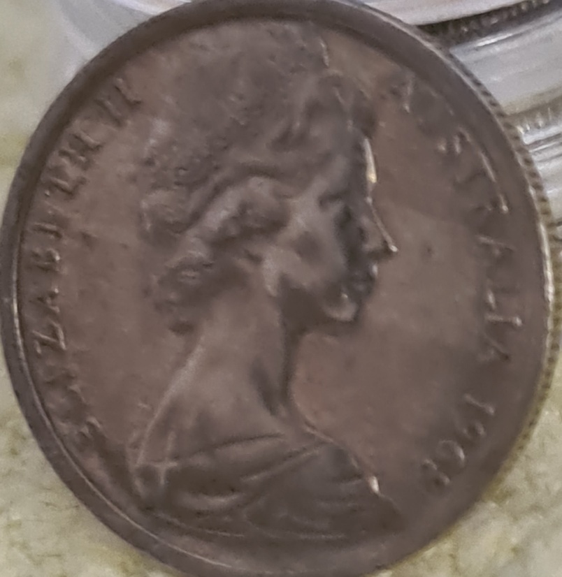 Australian-5-Cent-Coin-Shaded-By-A-Machine