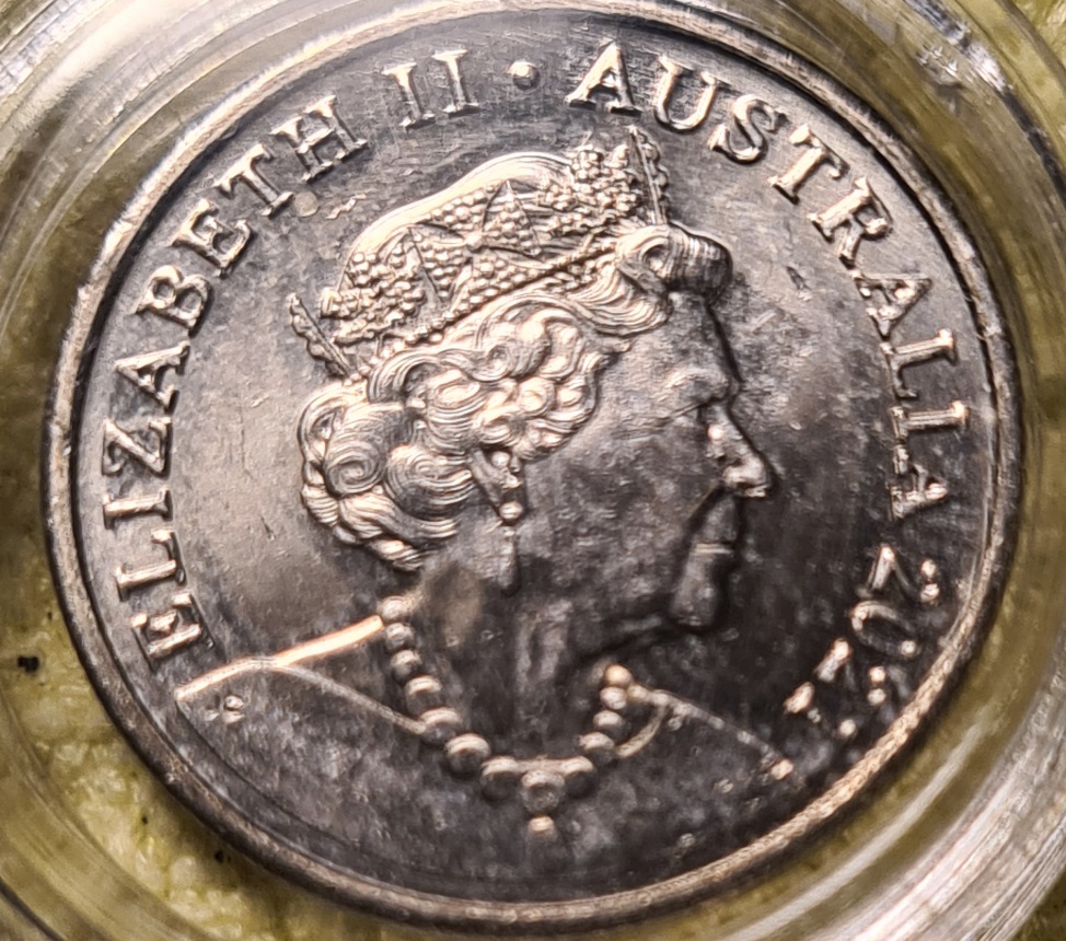 2021-Australian-5-Cent-Surface-And-Think-Die-Clash-Near-Eye