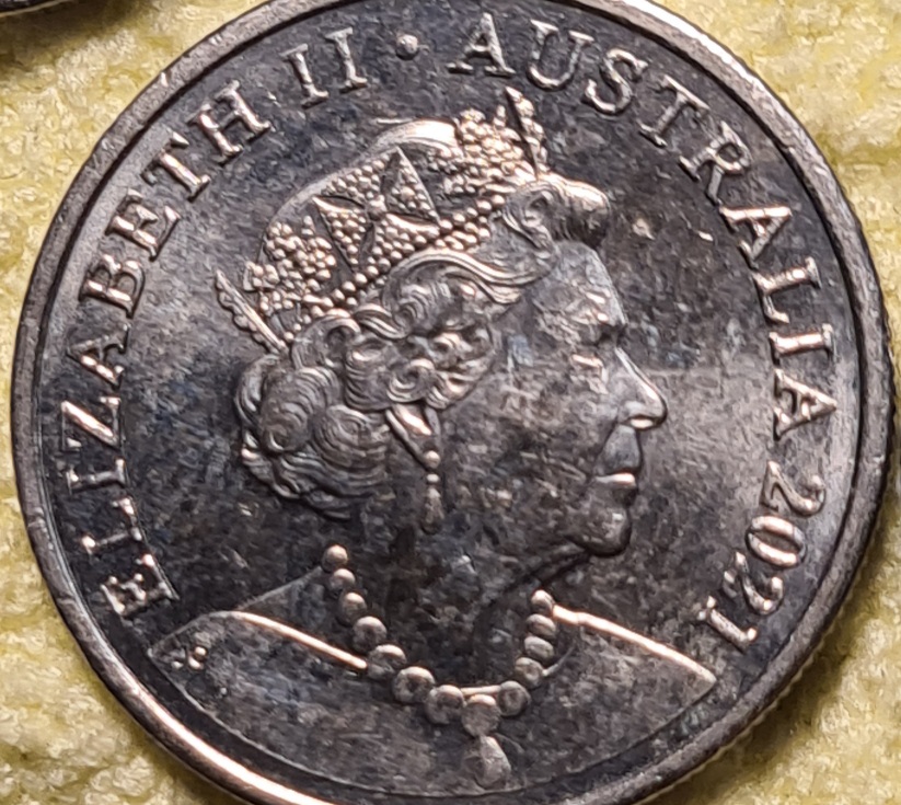 2021-Australian-5-Cent-Surface-And-Think-Die-Clash-Near-Eye