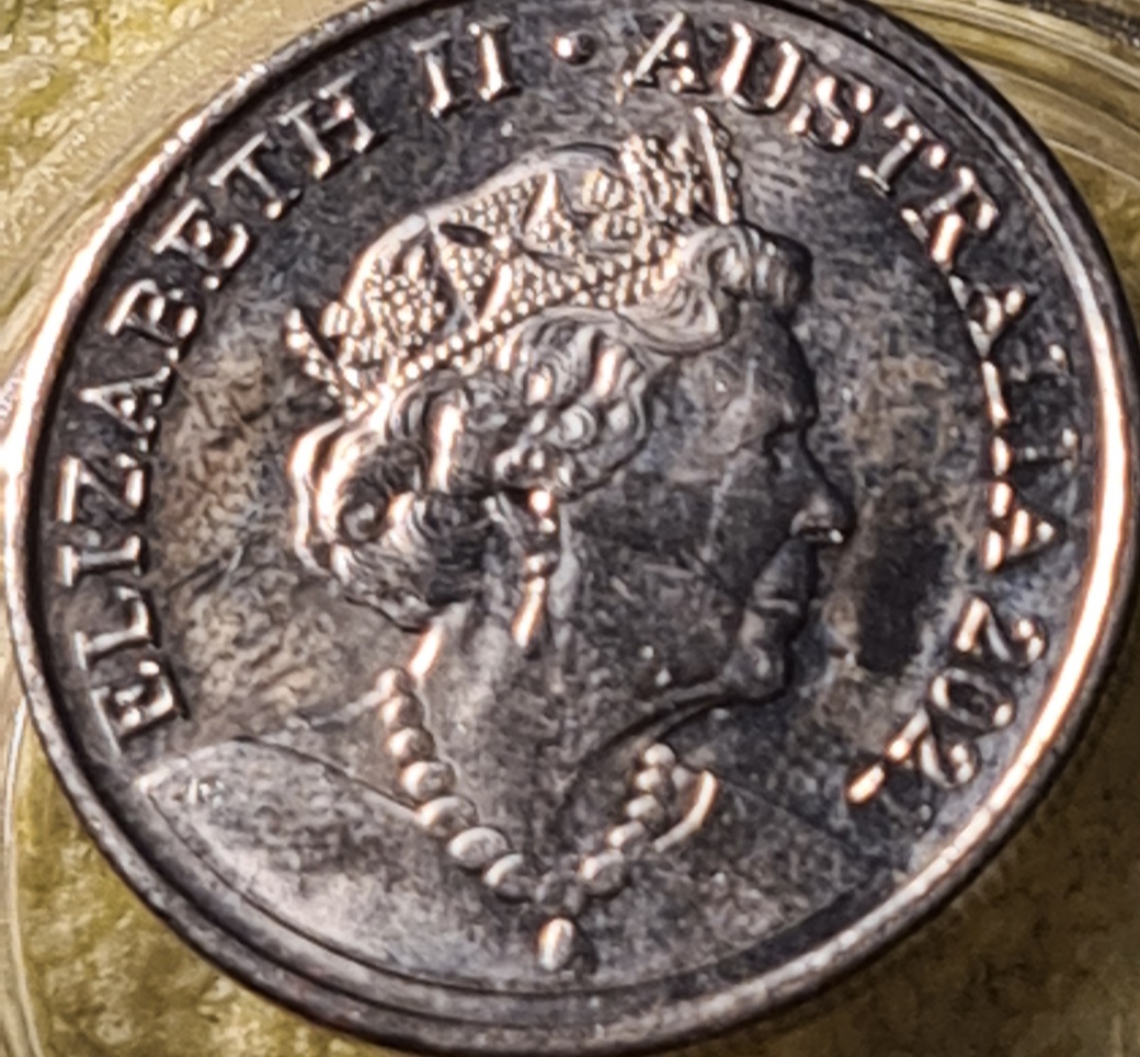 2021-Australian-5-Cent-Surface-And-Think-Die-Clash-Near-Eye