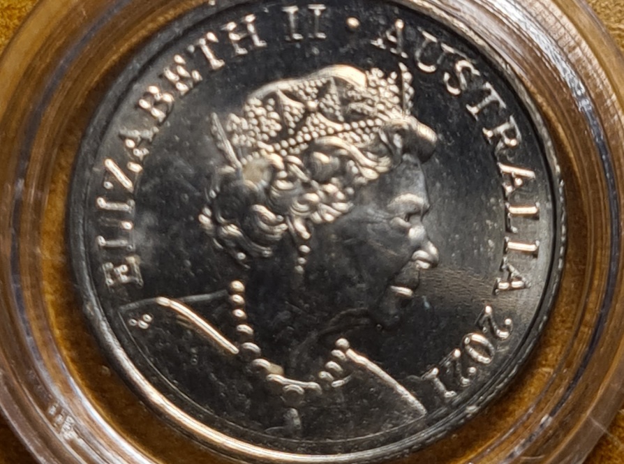 2021-Australian-5-Cent-Surface-And-Think-Die-Clash-Near-Eye