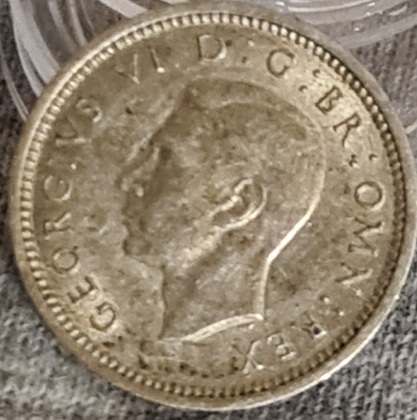 1941-Great-Britain-Threepence-Triple-Die-Crack-Coin