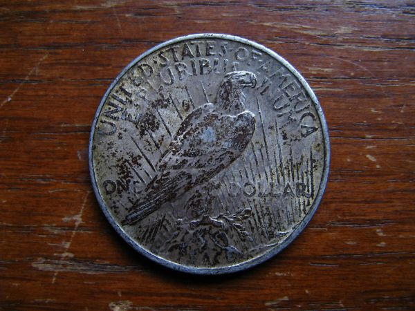 Some-Interesting-Peace-Dollars