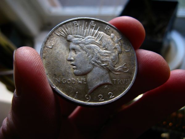 Some-Interesting-Peace-Dollars