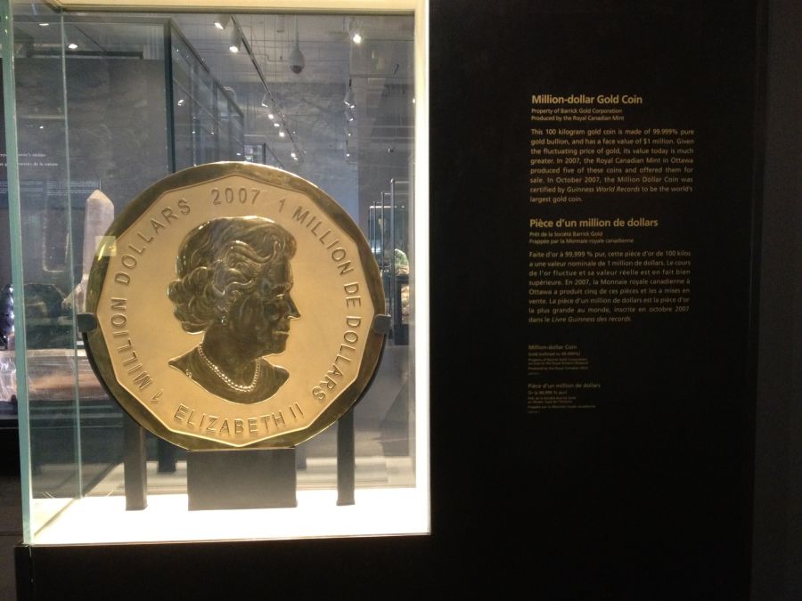 The-Canadian-Million-Dollar-100kg-Gold-Coin:-Photos
