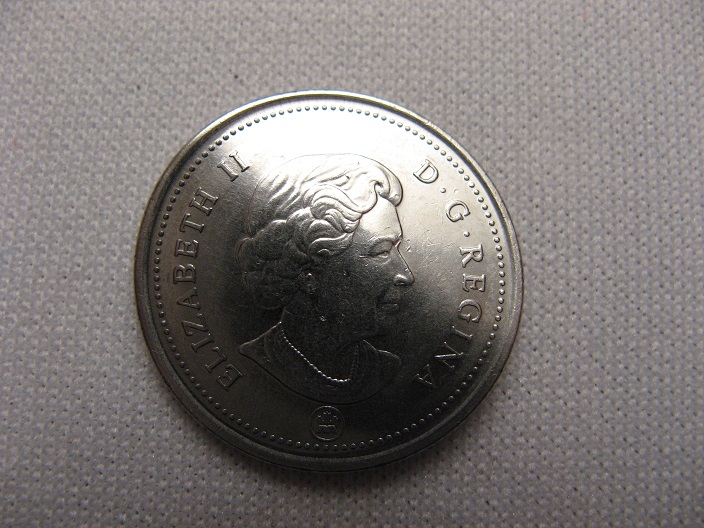 2008-Canadian-Quarter---Bent---Mint-Error-Or-PMD?