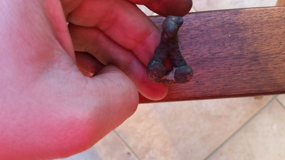 Not-Coin-But-Need-Help-To-ID