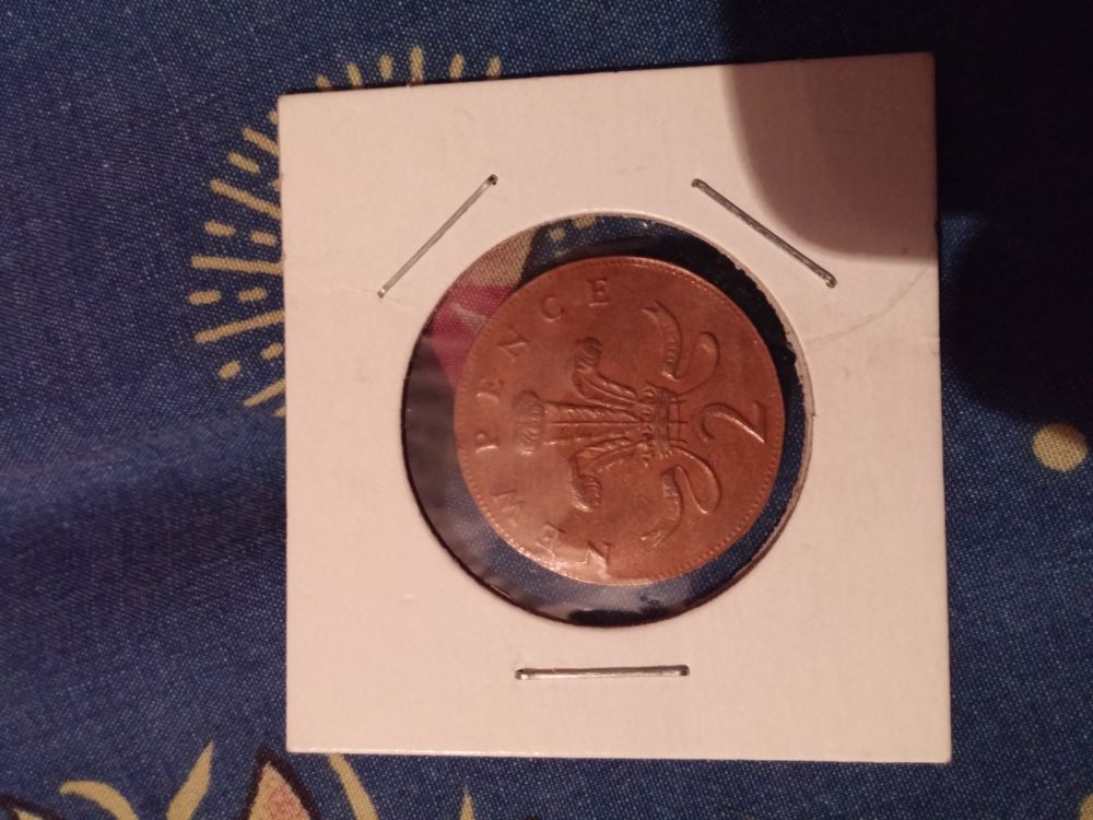 2-New-Pence-Weird-Looking-Error-Any-Ideas-Of-Error-And-Value?