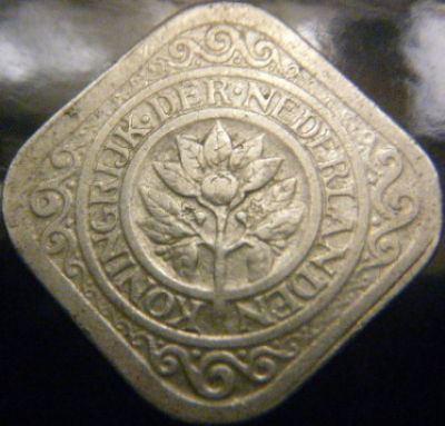 If-You've-Got-It,-Flaunt-It--A-Shapely-Coin---That-Is-!-