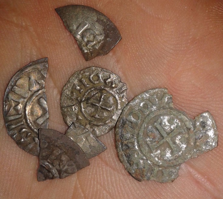 Silver-Denarius-Louis-The-Pious-Temple-Type