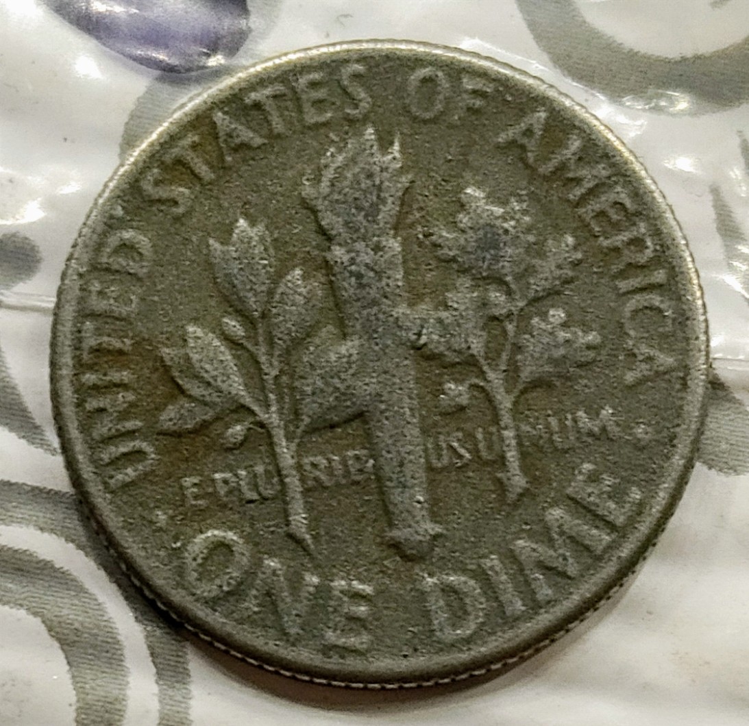 1975-D-Dime.off-Center-&-Planchet-Error?