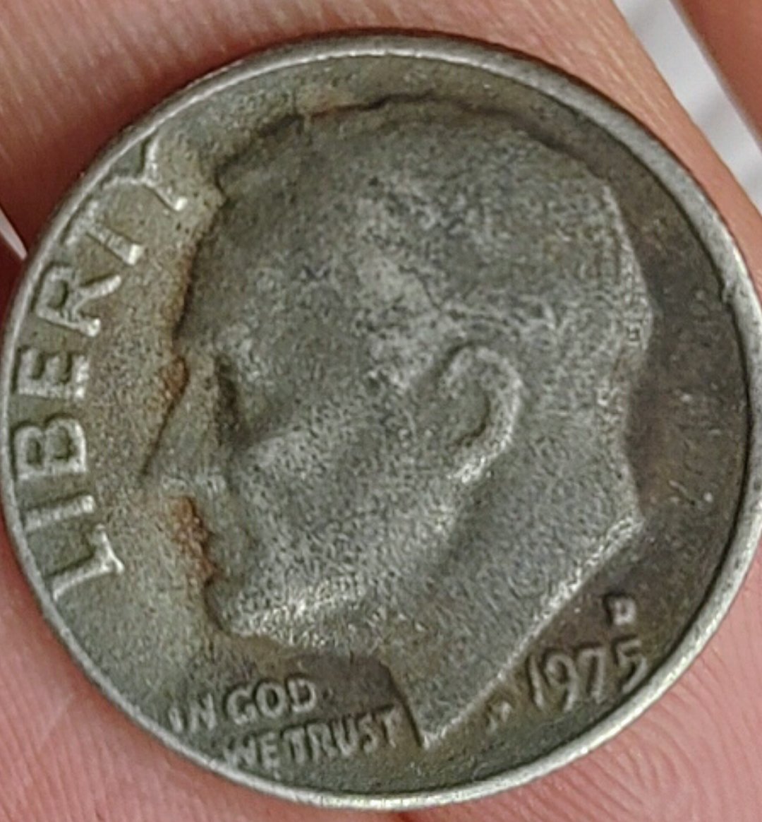 1975-D-Dime.off-Center-&-Planchet-Error?