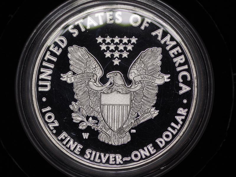 Portable-Light-Panel-For-Coins:-Photographing-Slabs