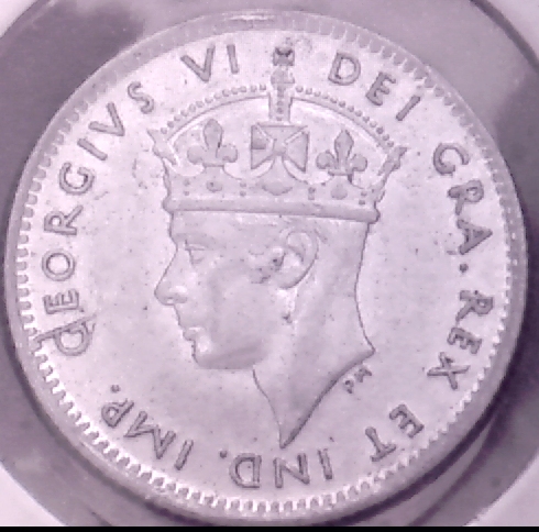 Newfoundland-5-Cents-1945-With-Die-Crack-On-Obverse