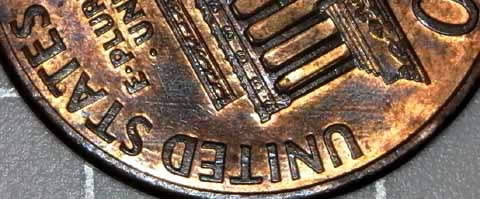 The-LMC-Penny1998-Has-A-Longest-Die-Crack-From-The-Os-To-Rs.-Will-It-Break?