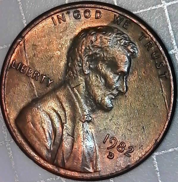 1982-D-Small-Date-Lmc.-Helps-To-ID-The-Errors-Or-Damaged.-Helps-Please