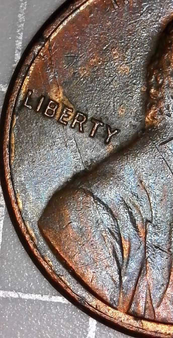 1982-D-Small-Date-Lmc.-Helps-To-ID-The-Errors-Or-Damaged.-Helps-Please