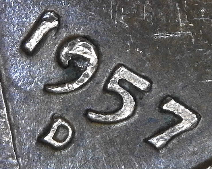 1957-D-LWC-Die-Chip-And-Die-Crack.