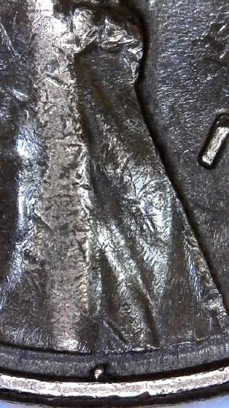 1957-D-LWC-Die-Chip-And-Die-Crack.