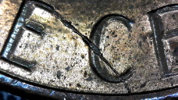 1985-D.-Lmc-Huge-Die-Cracks-On-Reverse