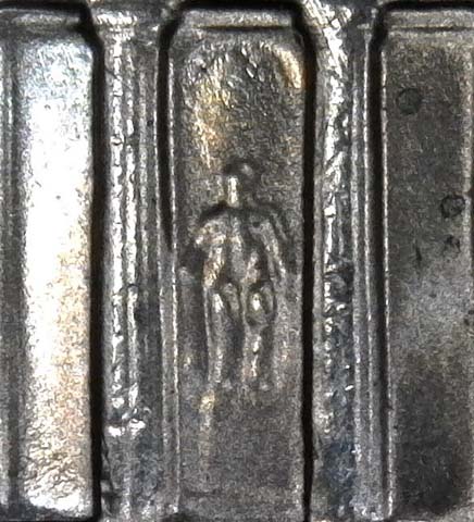 2004-D-LMC.-DD-Knees.-No-Listing