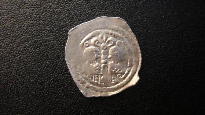Die-Duplicates-And-Die-Linked-Coins