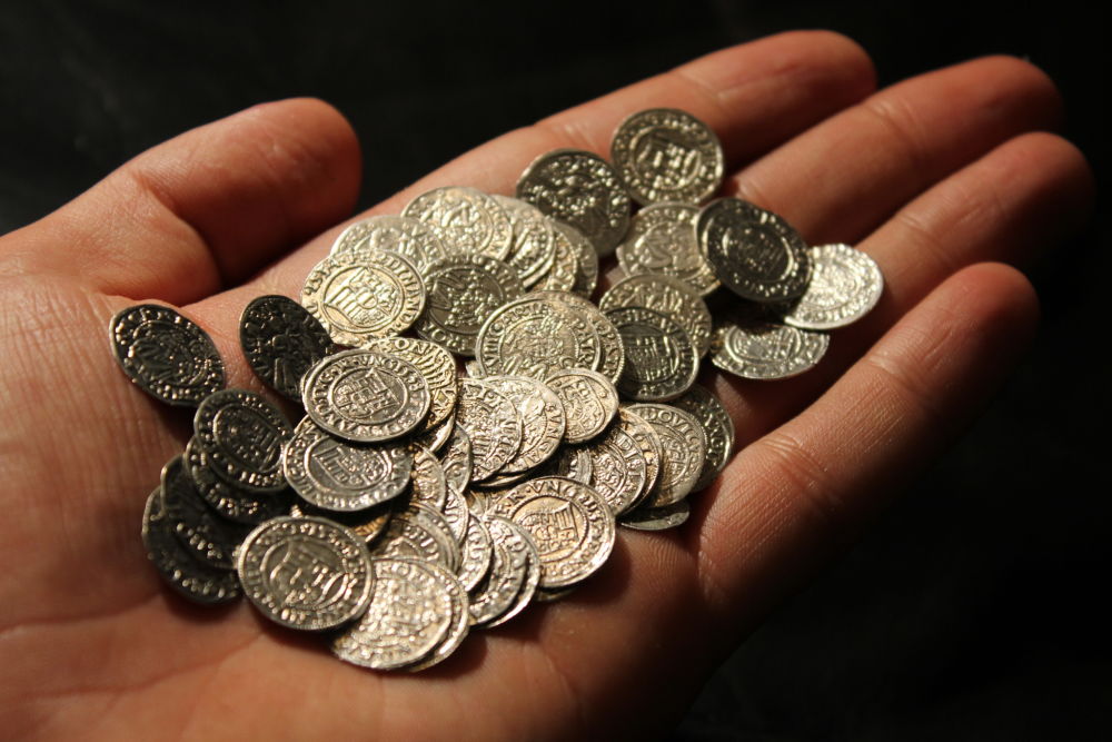 Feel-The-History-In-Your-Hand