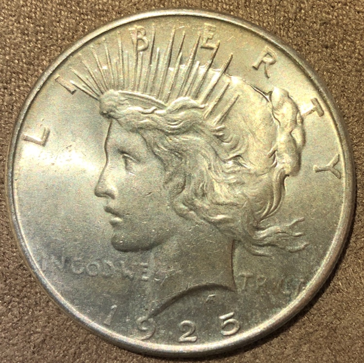 1925-Peace-Dollar-Tiara-Die-Gouge?