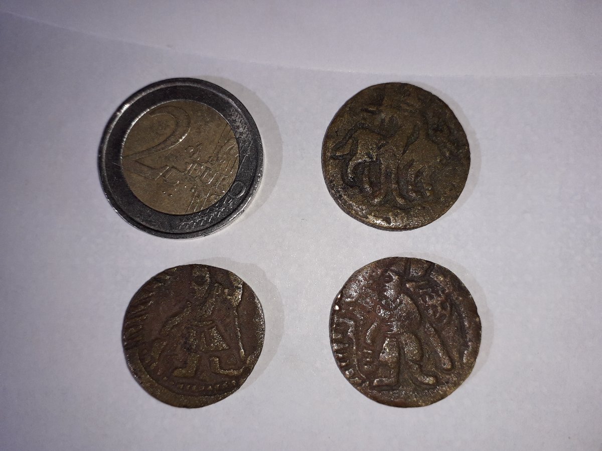 Ancient-Coins-Found-In-India!-Any-Ideas-About-The-Date-And-Value?