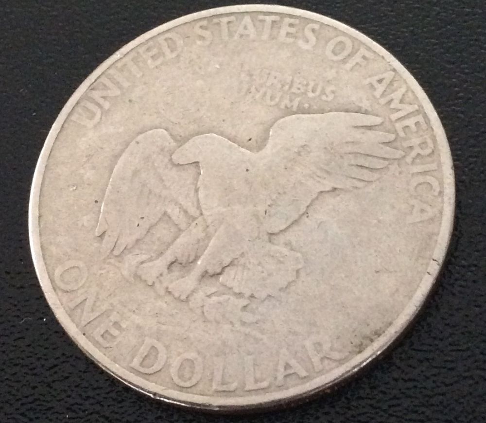 1972-Ike-Pocket-Piece-Or-Former-Casino-Slot-Machine