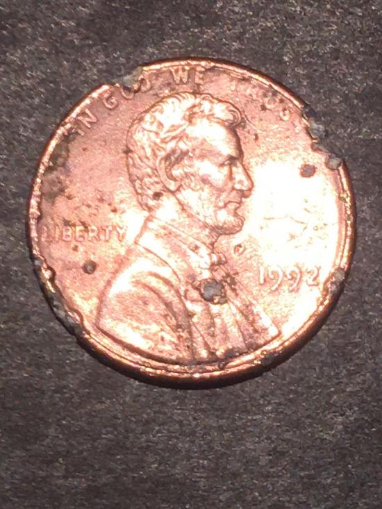 Damaged--1992-Lincoln-Penny-W/-Halo-On-Foot-Of-The-A-Connecting-The-M?