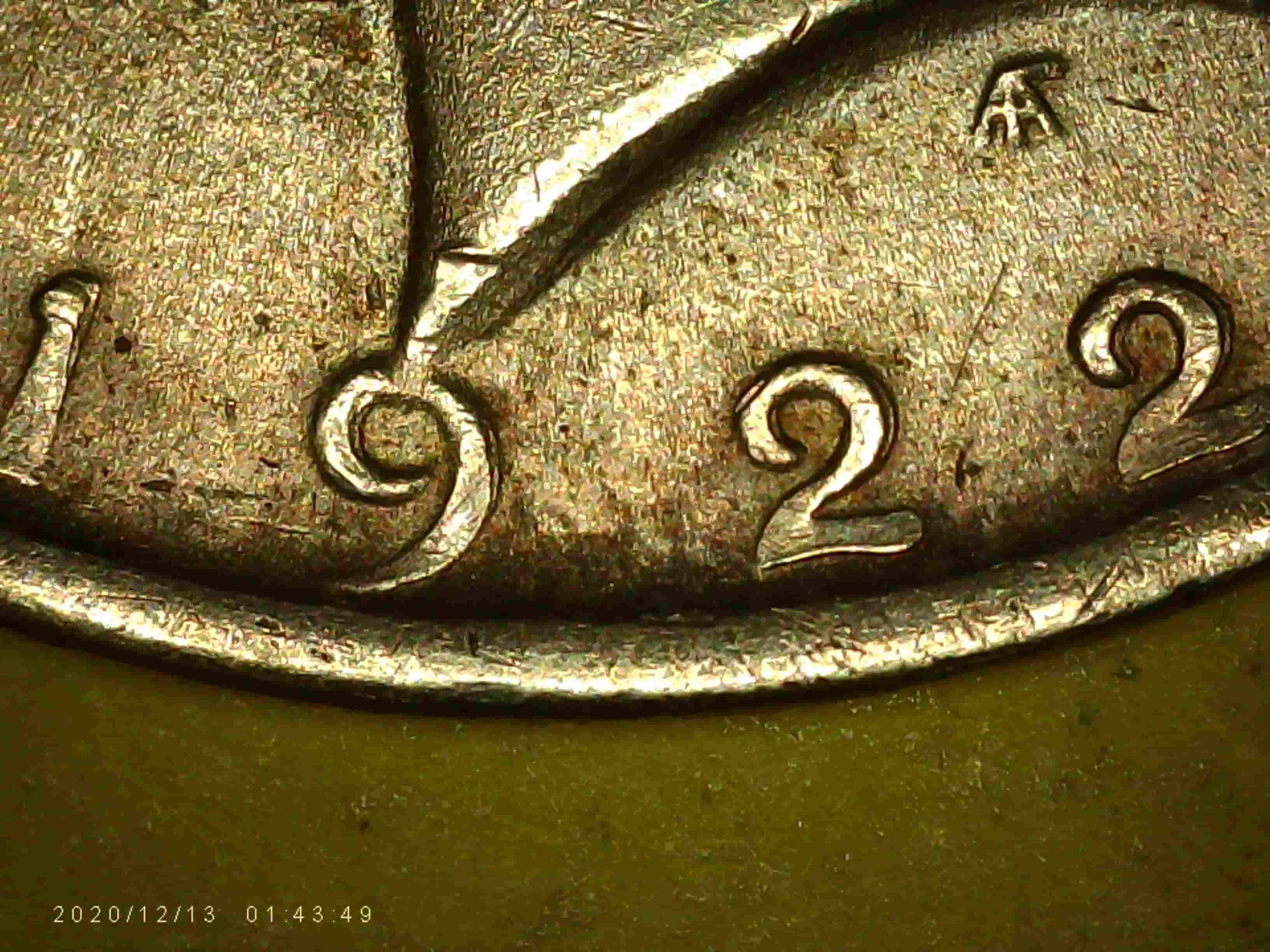 1922-Peace-Dollar---MD-Or-DD-On-The-Date?
