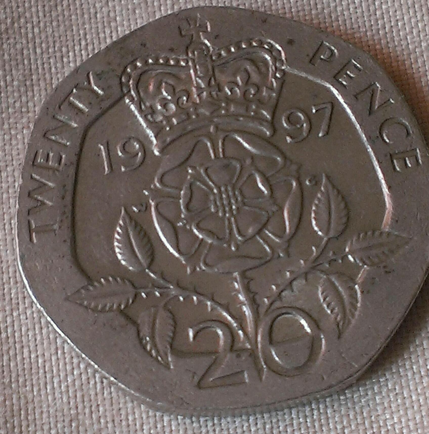 20-Pence-Coin-From-UK---Is-This-A-Legit-Error-Coin?