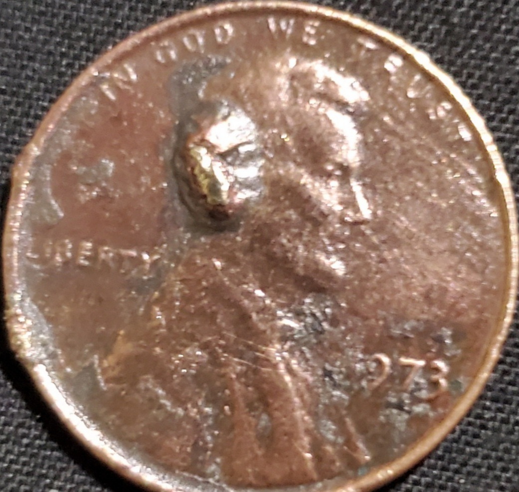 1973-D-Penny.-Huge-Blob-Over-Lincoln's-Ear!-Error?