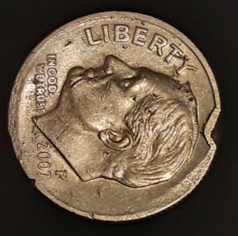 Mint-Error?--⚖-Or-🔨damage?---2007-P-Dime