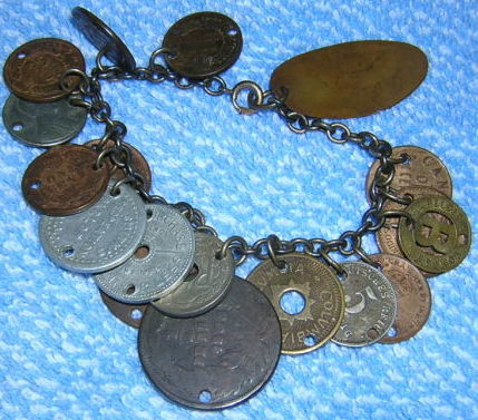 Coin-Bracelet----With-A-Heartbreaker
