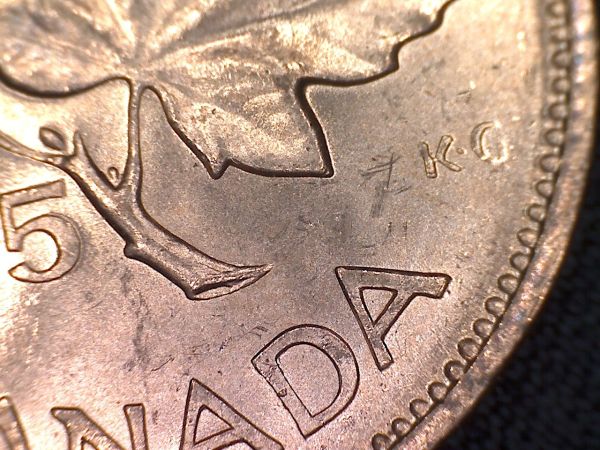 1965-BU-Penny-With-Dot-On-D-In-Canada