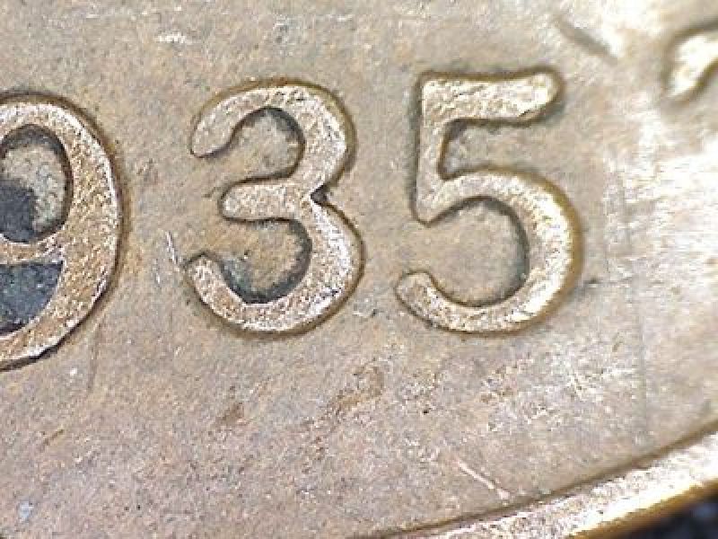 Is-It-Me-Or-The-Coin