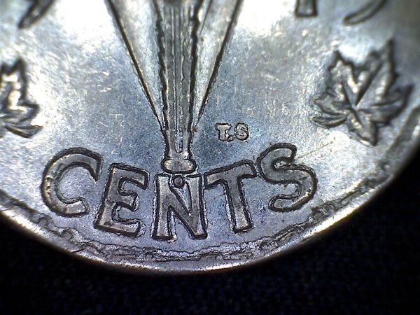 1945-Victory-Nickel-,-Date-Side-Mortar-Set