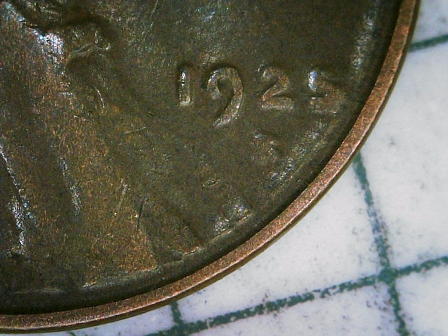 1925-S-Penny-Struck-Through-A-Late-Stage-Die-Cap?
