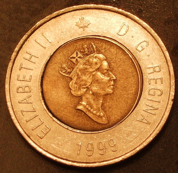 Is-This-Toonie-Offcenter-Enough-To-Be-Considered-An-Error?