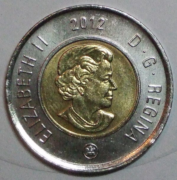 I-Found-A-2012-Old-Style-Toonie-Today!