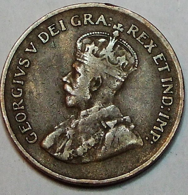 Two-Woody-Pennies-1920-American-Extreme!-And-1932-Canadian