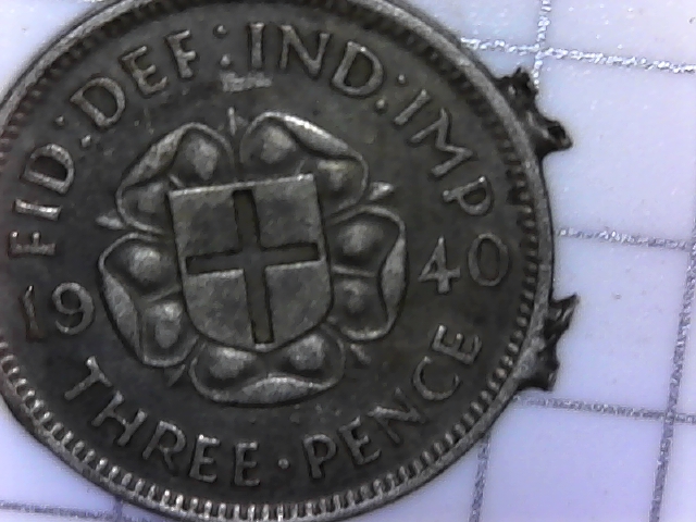 Biggest-Rim-Burrs-On-A-1940-UK-Threepence?