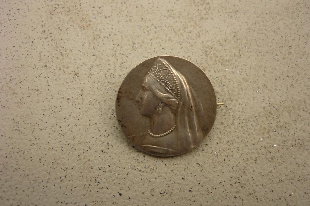 Your-Help-Requested-To-Identify-A-Silver-Medal